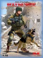 16102 Офицер подразделения IDF К-9 OKETZ с собакой ICM