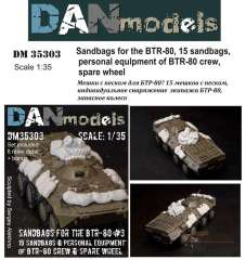 DANmodels Мешки с песком и личные вещи для БТР-80