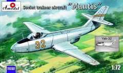 72232 Советский реактивный тренировочный самолет Як-32 Mantis