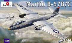 Самолет Martin B-57B/C Amodel