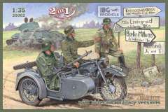 Военный мотоцикл BMW R12 с коляской IBG Models