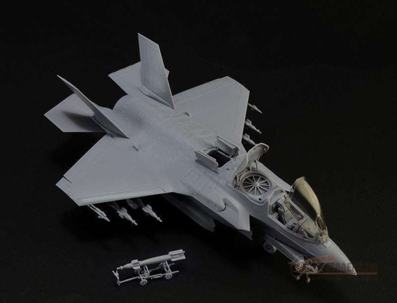 F-35B Lightning II (версия STOVL) Italeri. Картинка №4