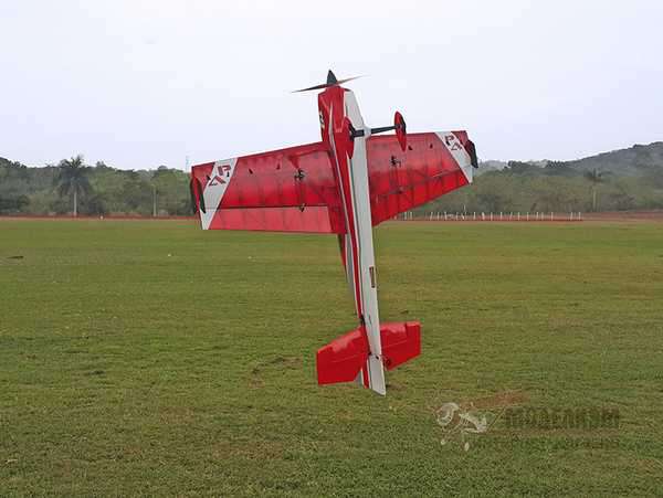 Радиоуправляемый самолет Precision Aerobatics XR-61 (красный). Картинка №5