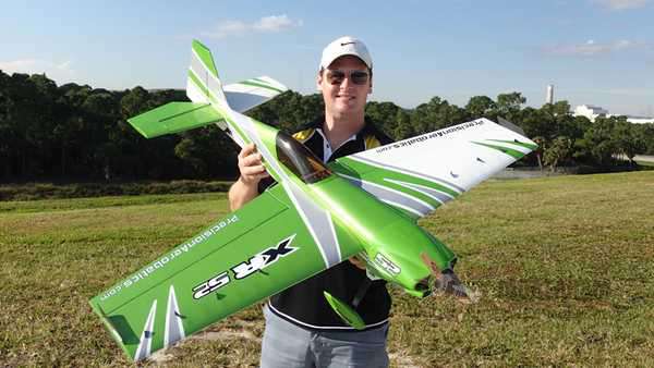 Радиоуправляемый самолет Precision Aerobatics XR-52 (зеленый). Картинка №9