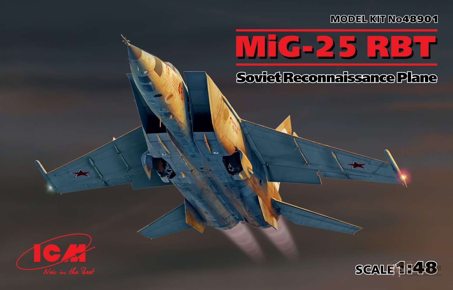 Советский реактивный самолет-разведчик МиГ-25РБТ. Картинка №1