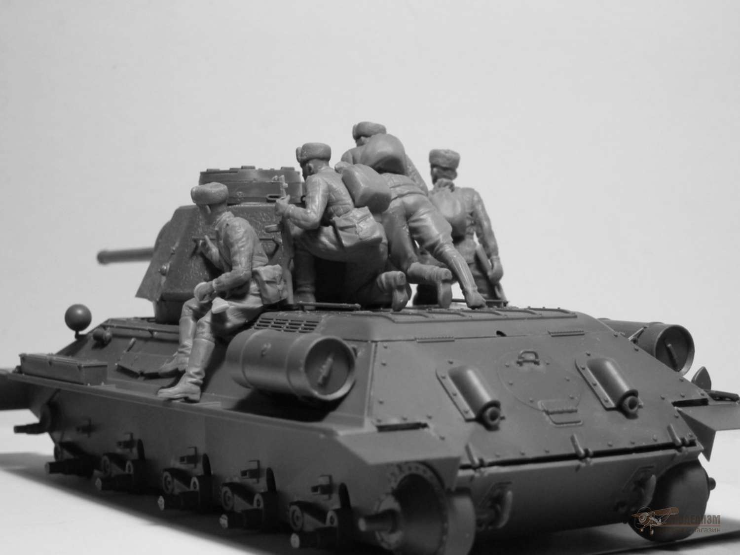 35640 Советский танковый десант 1943-1945 годов ICM. Картинка №2